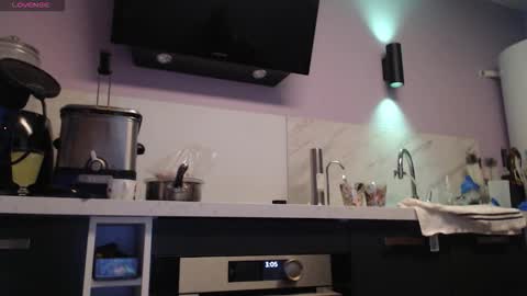 Snapshot of chwerry_b0 chatting on October 2025 02:02:05 AM Jessica online show from October 2025 02:02:05 AM