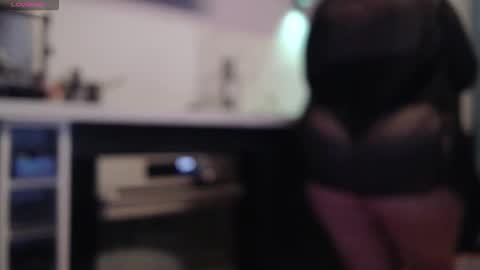 Snapshot of chwerry_b0 chatting on November 2025 12:24:02 AM Jessica online show from November 2025 12:24:02 AM