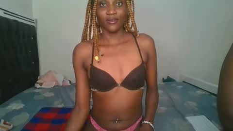 Snapshot of chyna_baibe chatting on September 2025 05:35:02 PM chyna_baibe online show from September 2025 05:35:02 PM