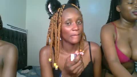 Snapshot of chyna_baibe chatting on September 2025 06:43:02 PM chyna_baibe online show from September 2025 06:43:02 PM