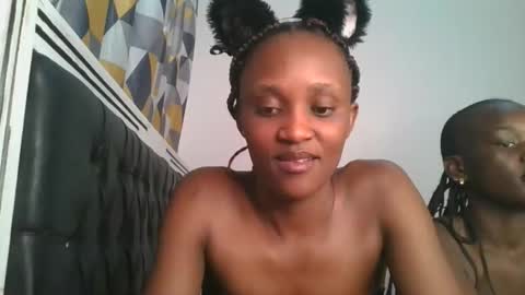 Snapshot of chyna_baibe chatting on October 2025 06:06:01 PM chyna_baibe online show from October 2025 06:06:01 PM