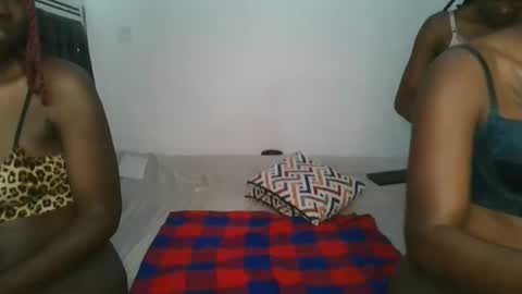 Snapshot of chyna_baibe chatting on November 2025 09:17:02 AM chyna_baibe online show from November 2025 09:17:02 AM