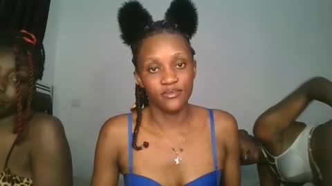 Snapshot of chyna_baibe chatting on November 2025 09:32:01 PM chyna_baibe online show from November 2025 09:32:01 PM