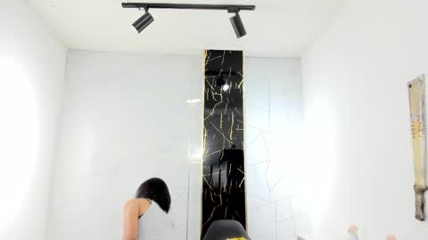 Snapshot of ciara_connor chatting on February 2026 04:44:01 AM ... ... online show from February 2026 04:44:01 AM