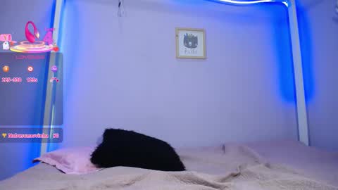 cielo__777 online show from November 2025 07:36:01 PM