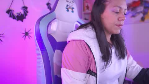 Snapshot of cielo_andrade chatting on October 2025 12:27:01 PM Cielo online show from October 2025 12:27:01 PM