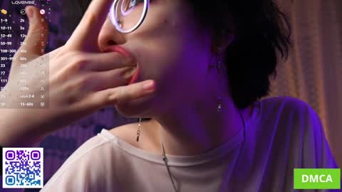   L  online show from February 2026 07:54:01 PM