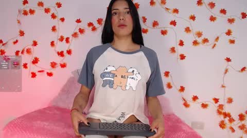 Sofi Eva and Mey online show from March 2025 01:12:01 PM