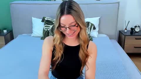 Snapshot of cindymori chatting on November 2025 02:38:01 PM cindymori online show from November 2025 02:38:01 PM