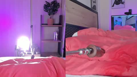 Snapshot of cinnamon_afrodit chatting on February 2025 11:35:01 PM Amber online show from February 2025 11:35:01 PM