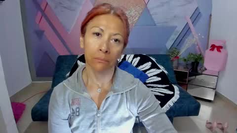 Snapshot of cintiagreyx chatting on February 2025 11:25:02 AM CINTIA online show from February 2025 11:25:02 AM
