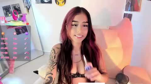 Snapshot of circe_l chatting on July 2026 10:12:01 PM Paulina online show from July 2026 10:12:01 PM