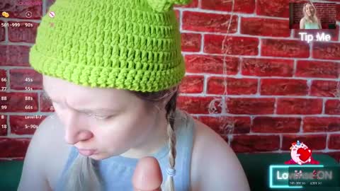 Snapshot of citrusblissss chatting on May 2026 01:57:16 AM citrusblissss online show from May 2026 01:57:16 AM