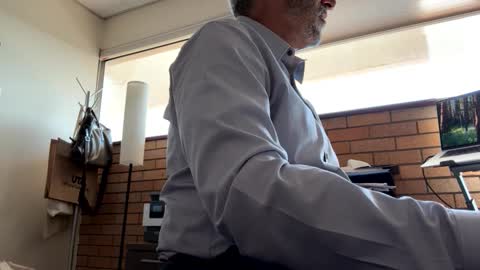 Cjd32 online show from October 2025 07:03:02 PM