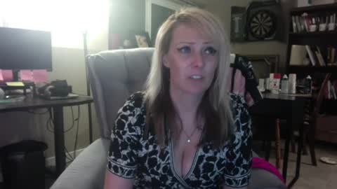 Snapshot of cj_wunderlust chatting on September 2025 07:23:01 AM cj_wunderlust online show from September 2025 07:23:01 AM