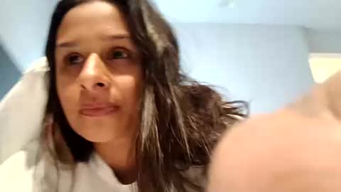 Snapshot of cjtovar90 chatting on December 2025 05:02:02 AM Joann online show from December 2025 05:02:02 AM