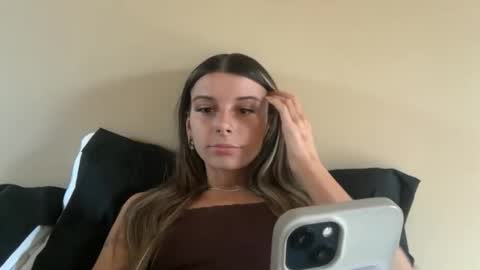 clairewalkerrr online show from December 2025 06:28:01 PM