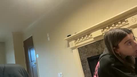 clairewalkerrr online show from December 2025 06:16:01 PM