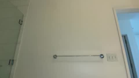 clairewalkerrr online show from January 2026 06:21:01 PM