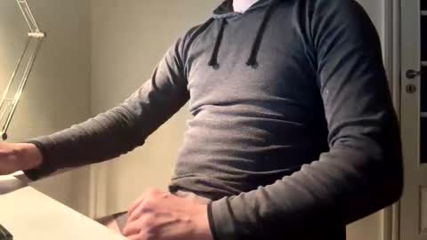 clamshive7 online show from October 2025 03:43:01 AM