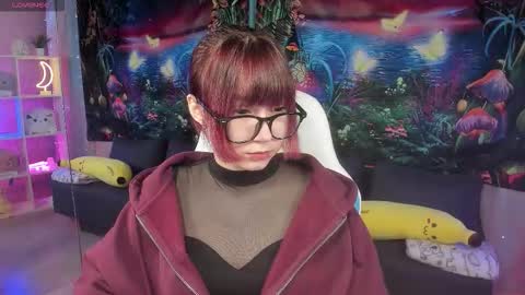 clarabenson online show from November 2025 08:07:01 PM