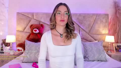 Snapshot of claradelmar_ chatting on May 2026 10:11:02 AM Clara del mar online show from May 2026 10:11:02 AM