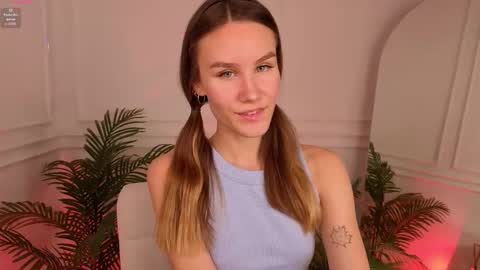 Claire online show from October 2025 01:43:02 PM