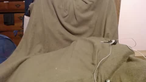 Snapshot of classac83 chatting on February 2025 05:10:02 AM Classac83 online show from February 2025 05:10:02 AM