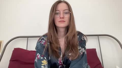 classyandgirly online show from March 2025 05:50:01 PM