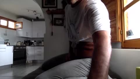 Snapshot of claudi779 chatting on October 2025 12:48:02 PM claudi779 online show from October 2025 12:48:02 PM