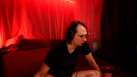 Snapshot of claudia_and_elon chatting on October 2025 06:21:01 AM Claudia Cyberfox and Elon online show from October 2025 06:21:01 AM