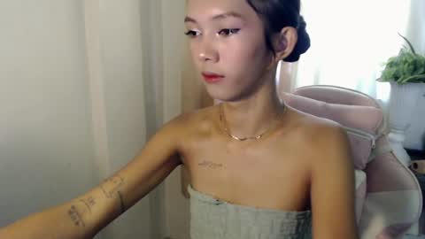 Snapshot of claxy_kimslut chatting on May 2026 05:14:01 AM KIM online show from May 2026 05:14:01 AM