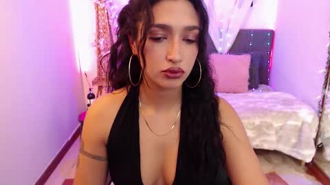 Cleo  online show from October 2025 11:39:01 PM