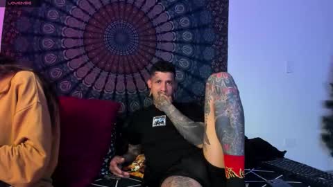 cleo y maikol online show from February 2026 09:10:02 AM