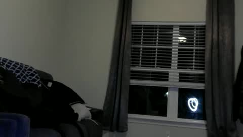 Snapshot of clitcommander26 chatting on December 2024 04:01:02 AM instayour big commander online show from December 2024 04:01:02 AM