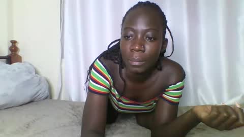 Snapshot of clittygirl52 chatting on December 2024 07:32:01 PM clittygirl52 online show from December 2024 07:32:01 PM