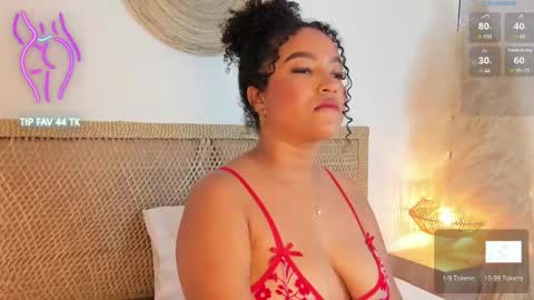 cloe_25 online show from October 2025 02:25:02 AM