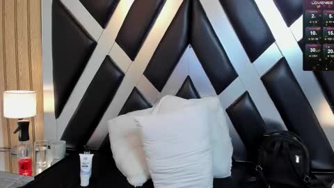 Snapshot of cloeperson chatting on February 2026 03:57:01 PM lady cloe person online show from February 2026 03:57:01 PM