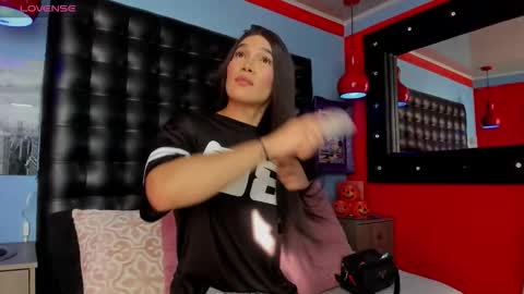 Snapshot of cloerodriguez chatting on October 2025 09:05:02 PM ---Cloe--- online show from October 2025 09:05:02 PM