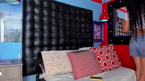 Snapshot of cloerodriguez chatting on November 2025 02:54:01 PM ---Cloe--- online show from November 2025 02:54:01 PM