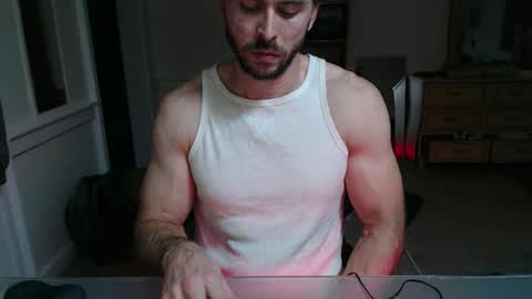 Cloud online show from October 2025 12:01:02 AM