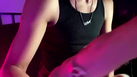 Drew online show from October 2025 12:04:01 PM