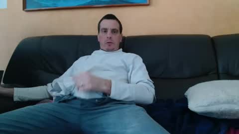 Snapshot of clouplefun chatting on December 2024 12:52:02 PM clouplefun online show from December 2024 12:52:02 PM