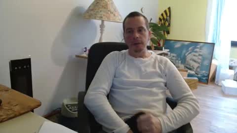 Snapshot of clouplefun chatting on September 2025 06:39:01 AM clouplefun online show from September 2025 06:39:01 AM