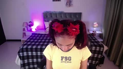 emely dolce online show from December 2024 02:21:02 AM