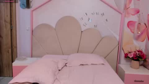 Snapshot of cloy_baby chatting on May 2026 02:09:02 AM Eilyn online show from May 2026 02:09:02 AM