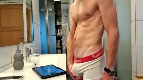 Cockvantage online show from September 2025 04:50:01 PM