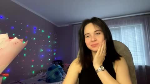Nikki online show from October 2025 05:32:02 AM