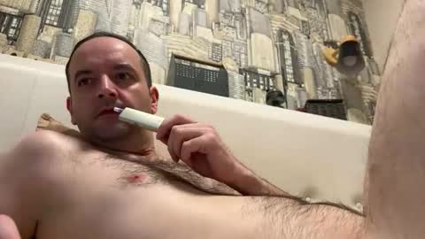 colambus83 online show from January 2026 06:59:02 AM