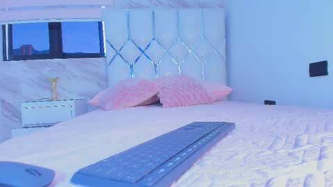 colett online show from October 2025 11:55:02 AM